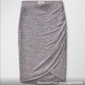 2/$25• wrap ‘tyra skirt’ in heather gray